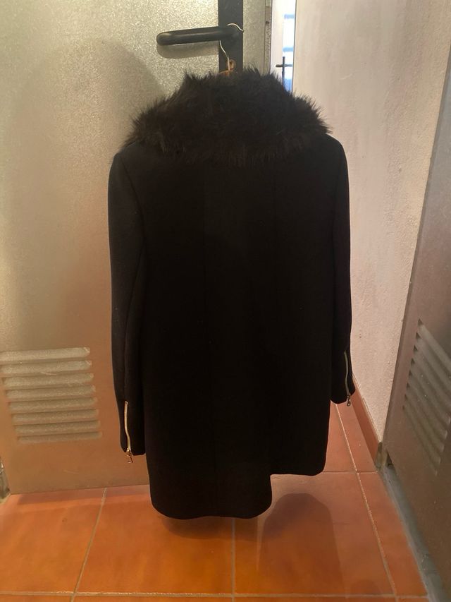 Abrigo azul marino de paño