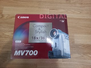 Camara Video CANON MV700