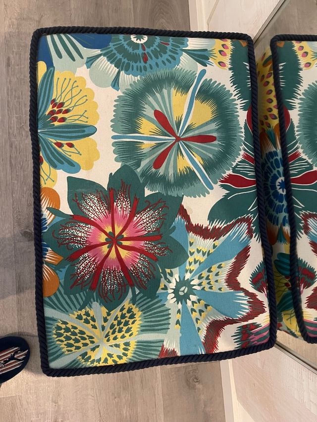 Sgabello originale Svenskt Tenn con cuscino