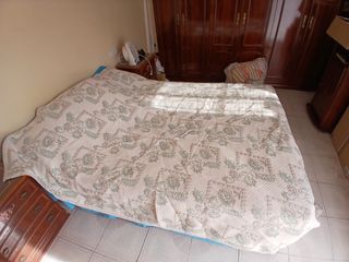 Colcha Matrimonio blanca y verde, 18 eur