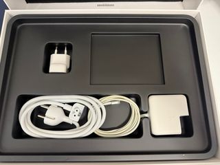 MacBook Air 2017  RAM 8GB. SSD 256GB