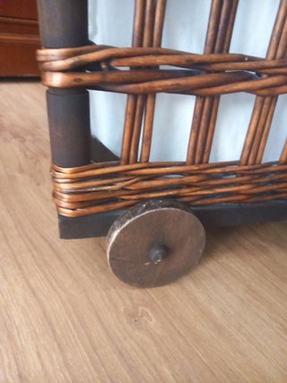 Carrito con ruedas almacenaje
