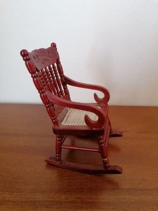 Mecedora Casa de Muñecas.