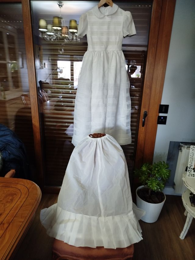 Vestido con cancan,  comunión o boda