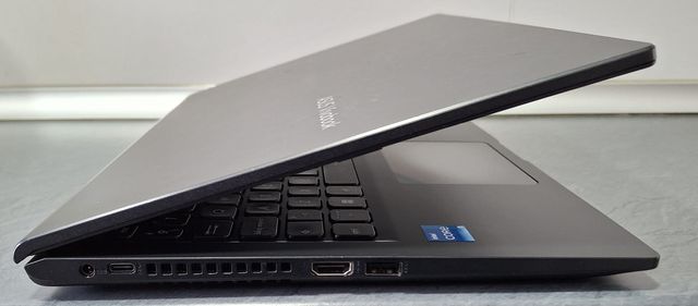 Asus Vivobook Intel Core i5 Onceava 512/40Gb