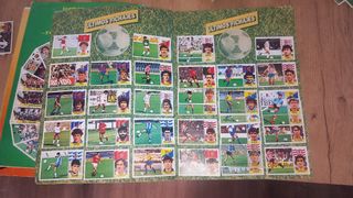 LOTE DE ÁLBUMES DE CORMOS FÚTBOL 