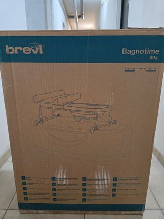 Bañera y cambiador de bebe con regalo