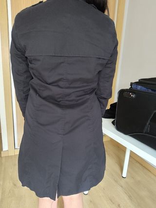 Gabardina talla M, Stradivarius 