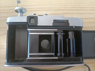 Olympus - Pen EE2