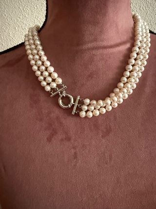 Collar de perlas con cierre de plata. Nuevo