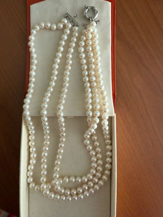 Collar de perlas con cierre de plata. Nuevo