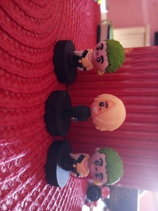 Tres figuritas colección one piece Phoskitos