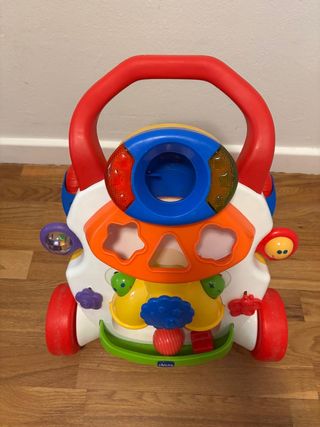 Andador - correpasillos 2 en 1 marca Chicco