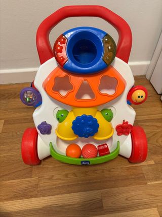 Andador - correpasillos 2 en 1 marca Chicco