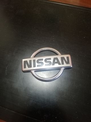 INSIGNIA LOGO EMBLEMA NISSAN