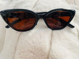 2 pares de gafas de sol