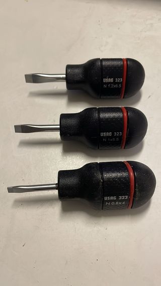 USAG 322+323 - GIRAVITI CACCIAVITI DI VARI TIPI.