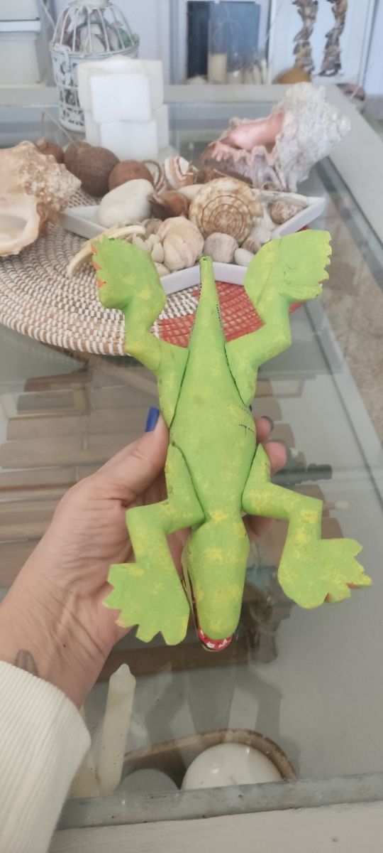 Alenbrije iguana cocodrilo mejicano negocable