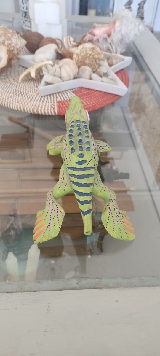 Alenbrije iguana cocodrilo mejicano negocable