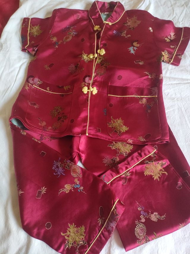  Muy bonito conjunto niña.