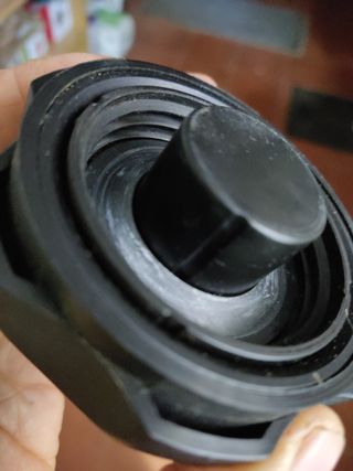 TAPON DEPÓSITO DE GASOLINA MOTO Y QUAD COMO NUEVO