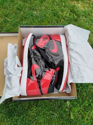 Air Jordan 1 Retro High OG patent bred