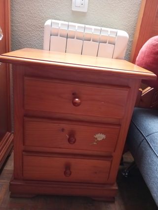 Muebles de pino habitación.