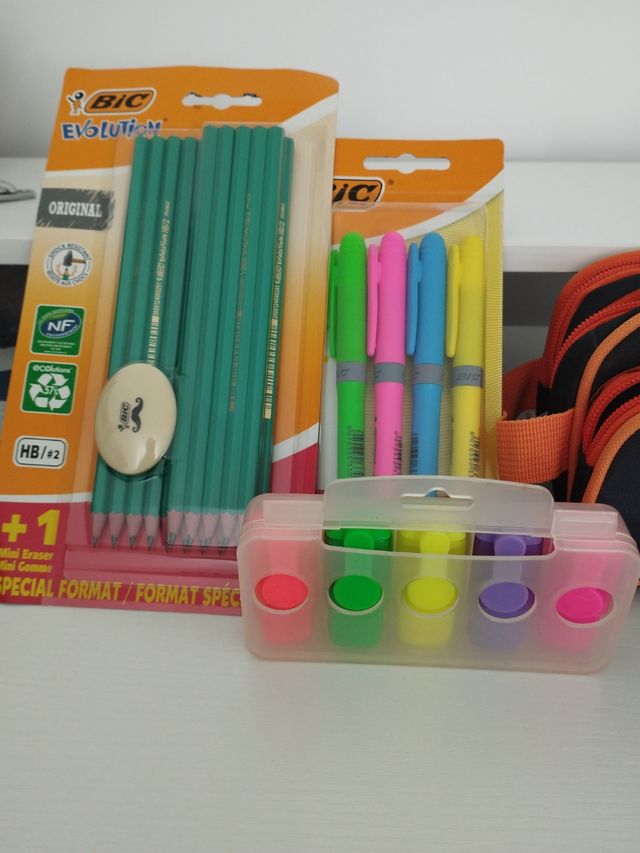 Lote material escolar