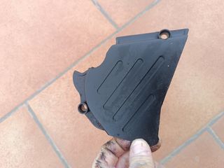 Tapa Piñón Ducati Monster 695 2007
