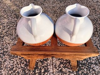 Cantarera con 2 Cantaros