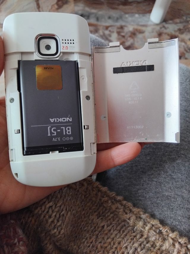 Nokia c3 con caricabatteria