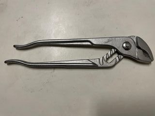 USAG 178-179 - Pinza regolabile (pappagallo)