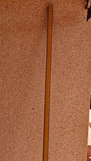 Canaleta semicircular, color madera.