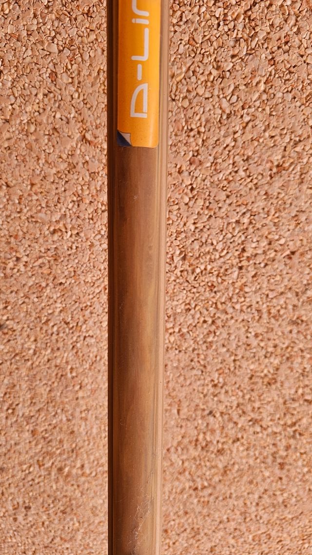 Canaleta semicircular, color madera.