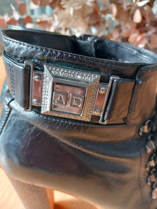 Botín Adolfo Domínguez talla 38