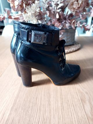 Botín Adolfo Domínguez talla 38