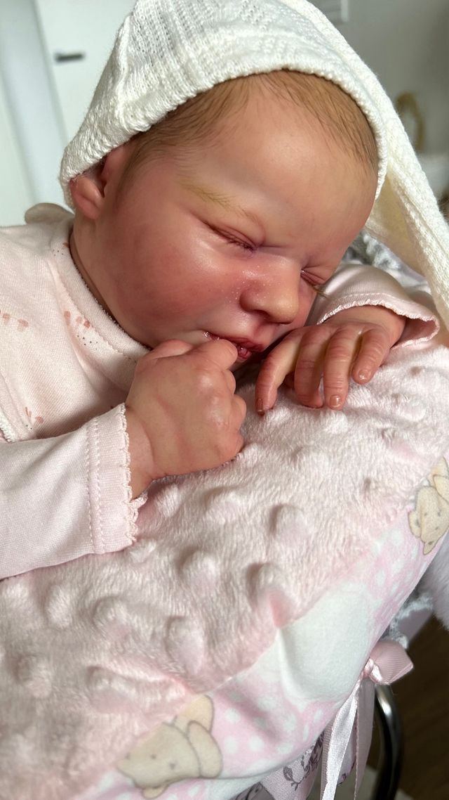 Bebé Realborn Katie sleeping
