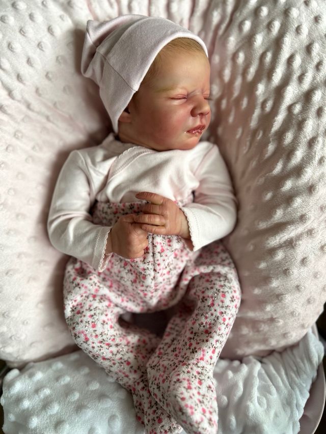 Bebé Realborn Katie sleeping