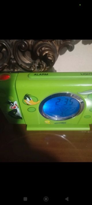 Sveglie Winnie the Pooh e Looney Tunes