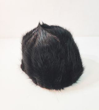 La Siberia Peletería/ Gorro vintage de piel negro