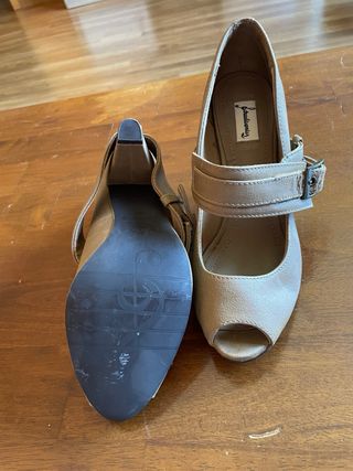 Tacones Stradivarius