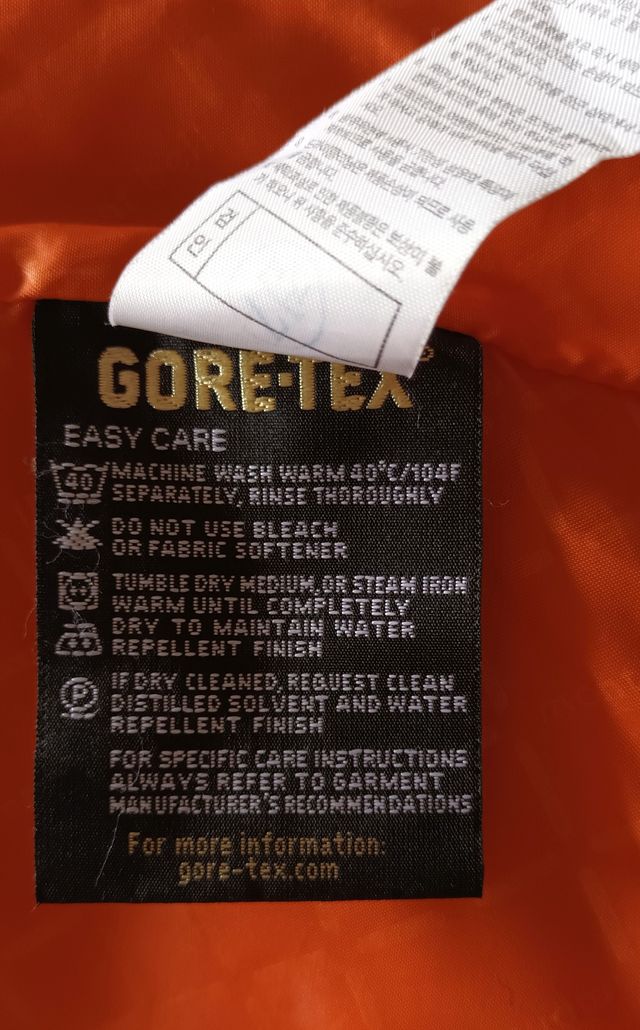 Chaqueta de Gore-Tex Montbell