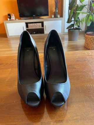 Peep toe negro Mango