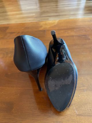Peep toe negro Mango