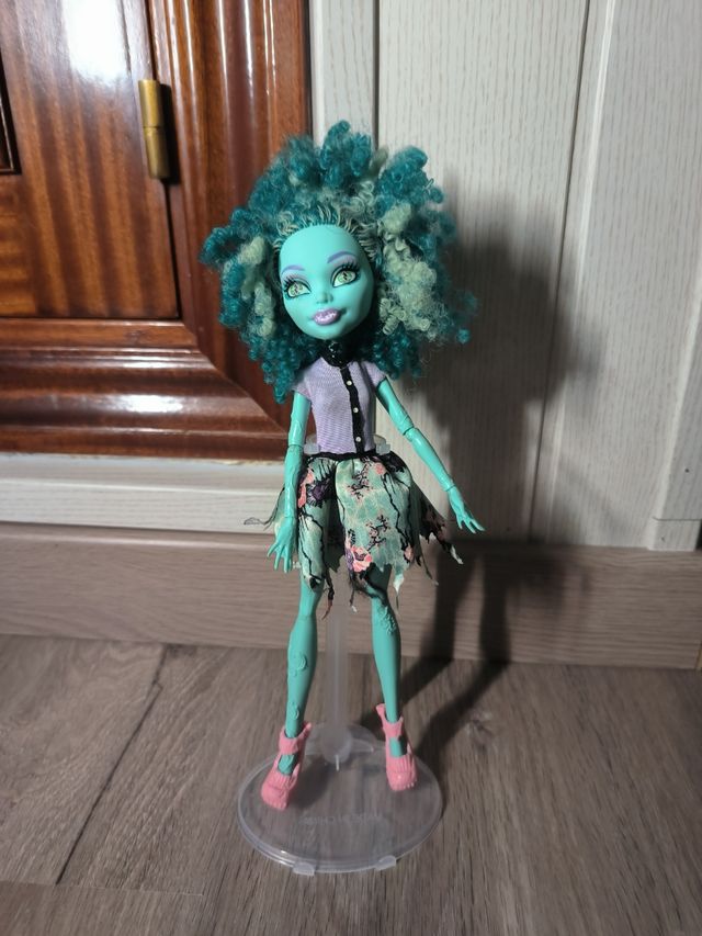 Muñeca Monster high Honey Swamp
