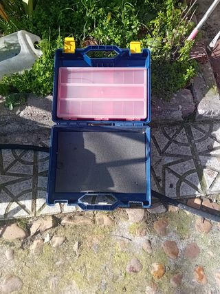 Caja azul herramienta 