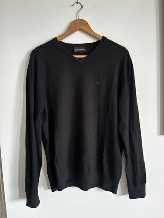 Jersey Negro de Cuello Pico Emporio Armani