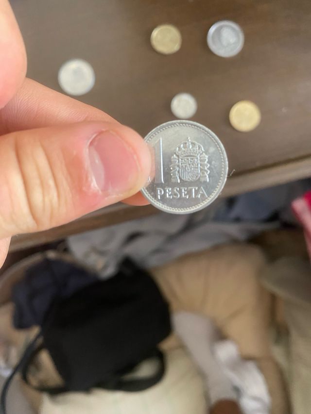 Monedas de 1 y 5 pecetas
