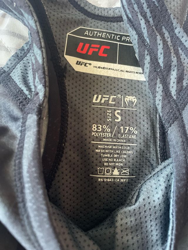 UFC Venum Camiseta Negra – Talla S – Original