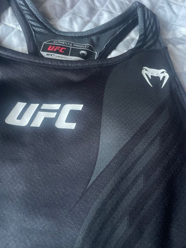 UFC Venum Camiseta Negra – Talla S – Original